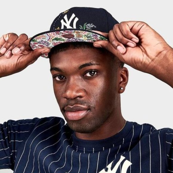 New Era New York Yankees Watercolor Floral 59FIFTY Fitted Hat Cap - Picture 2 of 15